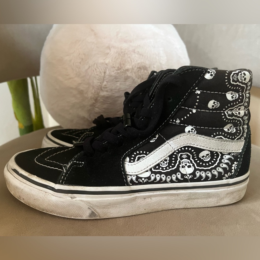 VANS Sk8-Hi Bandana - Black 2021 - VN0A32QGD9S Women 5.5 Men's 4 skulls ☠️